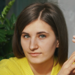 Виктория Изварина